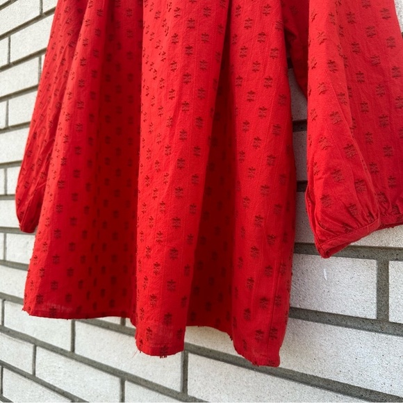 NWT Universal Thread Cherry Red Swiss Dot Split Neck Peasant Top - Picture 8 of 9